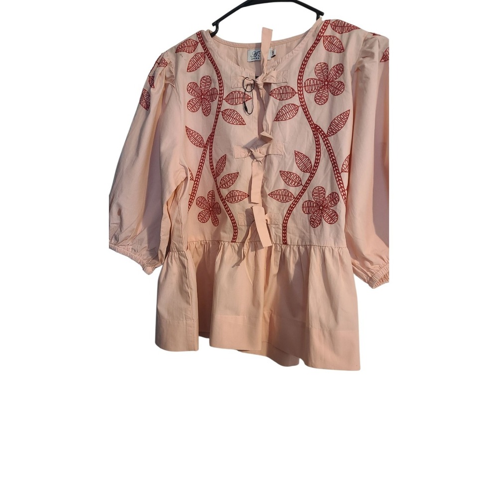 AK Anna Kay Top puffed‎ sleeves Embroidered light Pink Size M